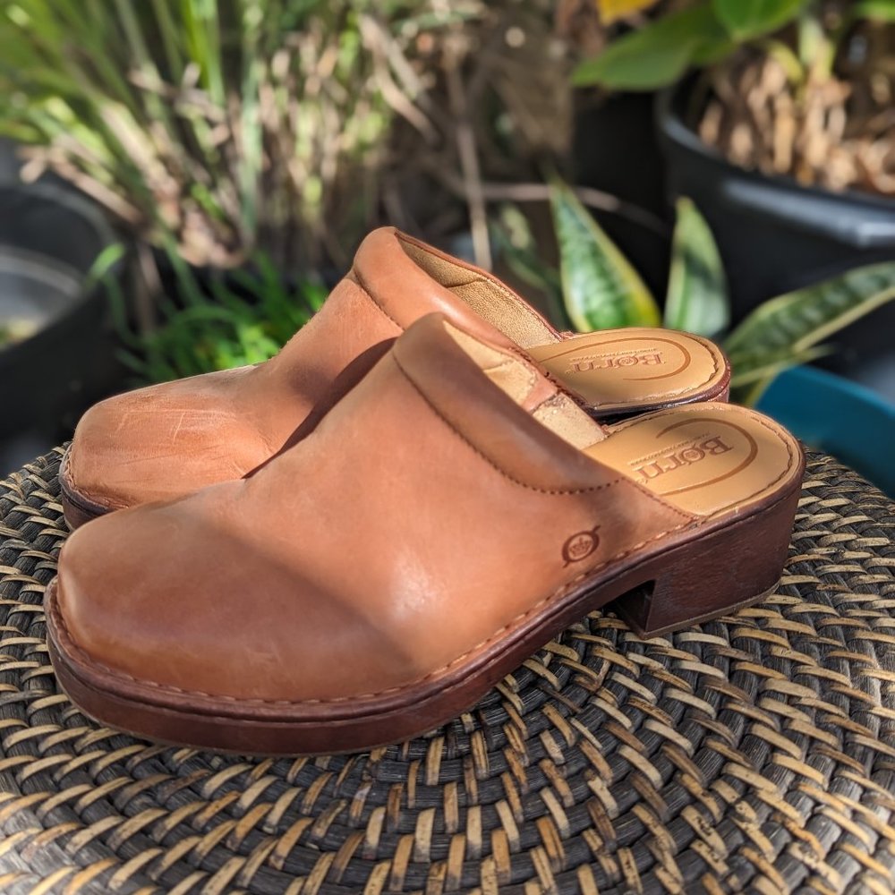 BORN Hilary Clogs Mules Leather Cognac Womens 8 Comfort Retro Hippie Brown